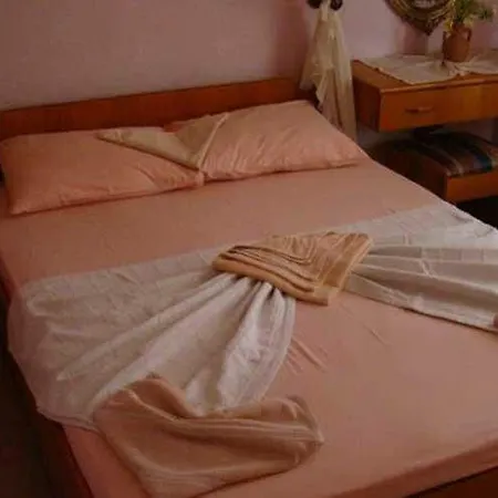 فندق Gloriatibi Jarra 2*