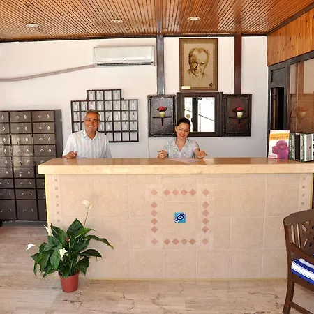 Gloriatibi Jarra Gumbet