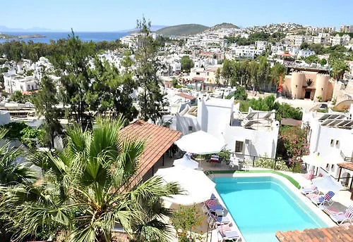 Gloriatibi Jarra Hotel 2*