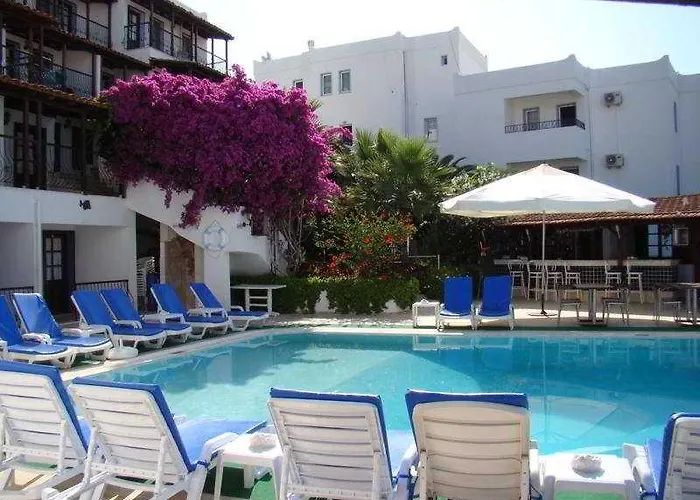 Gloriatibi Jarra Hotel 2*